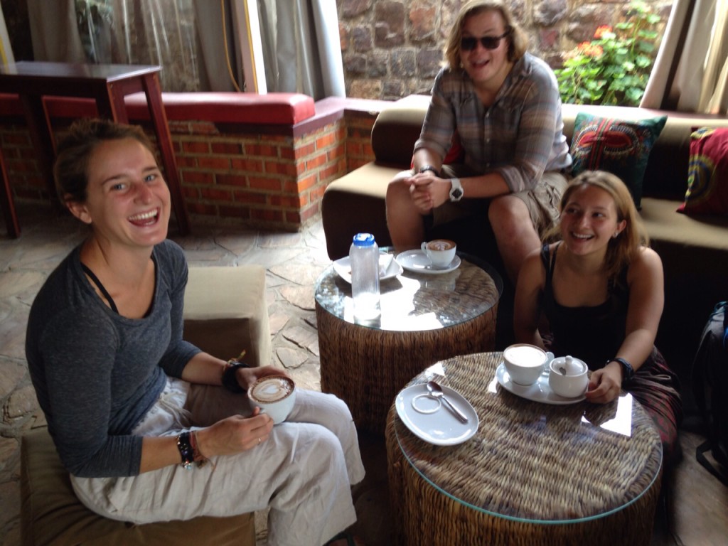 b7ff80be7e9efc1eee3736fd87b95df5